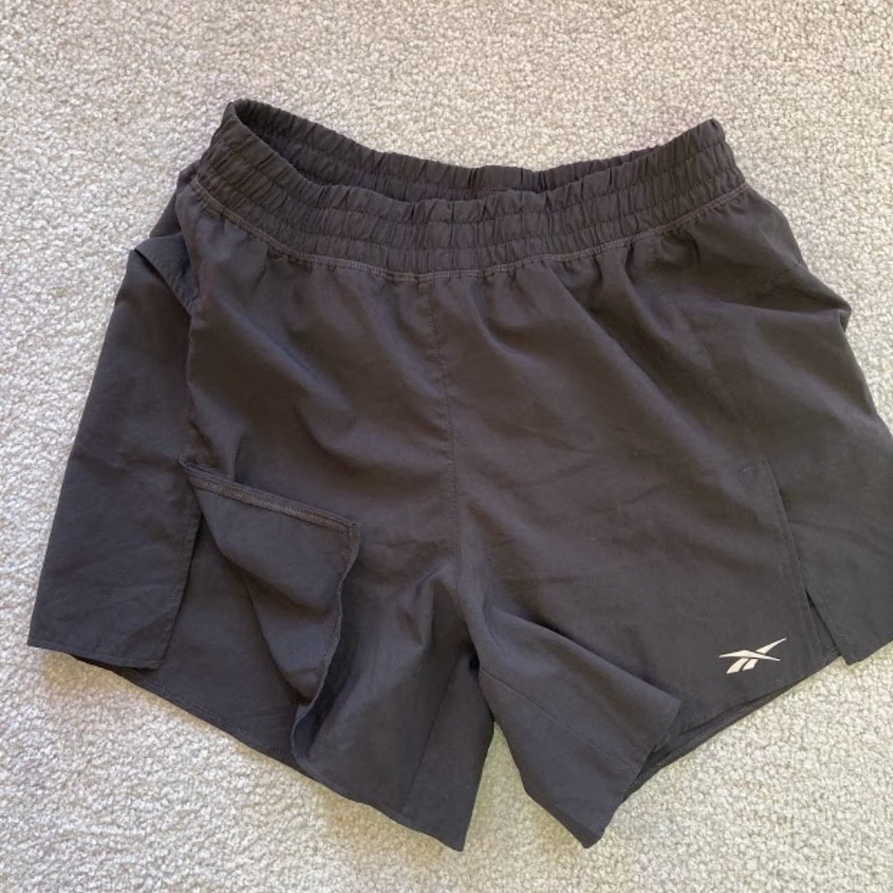 Reebok XS black running shorts with liner